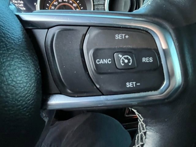 Used 2020 Jeep Wrangler Unlimited Sahara image 39