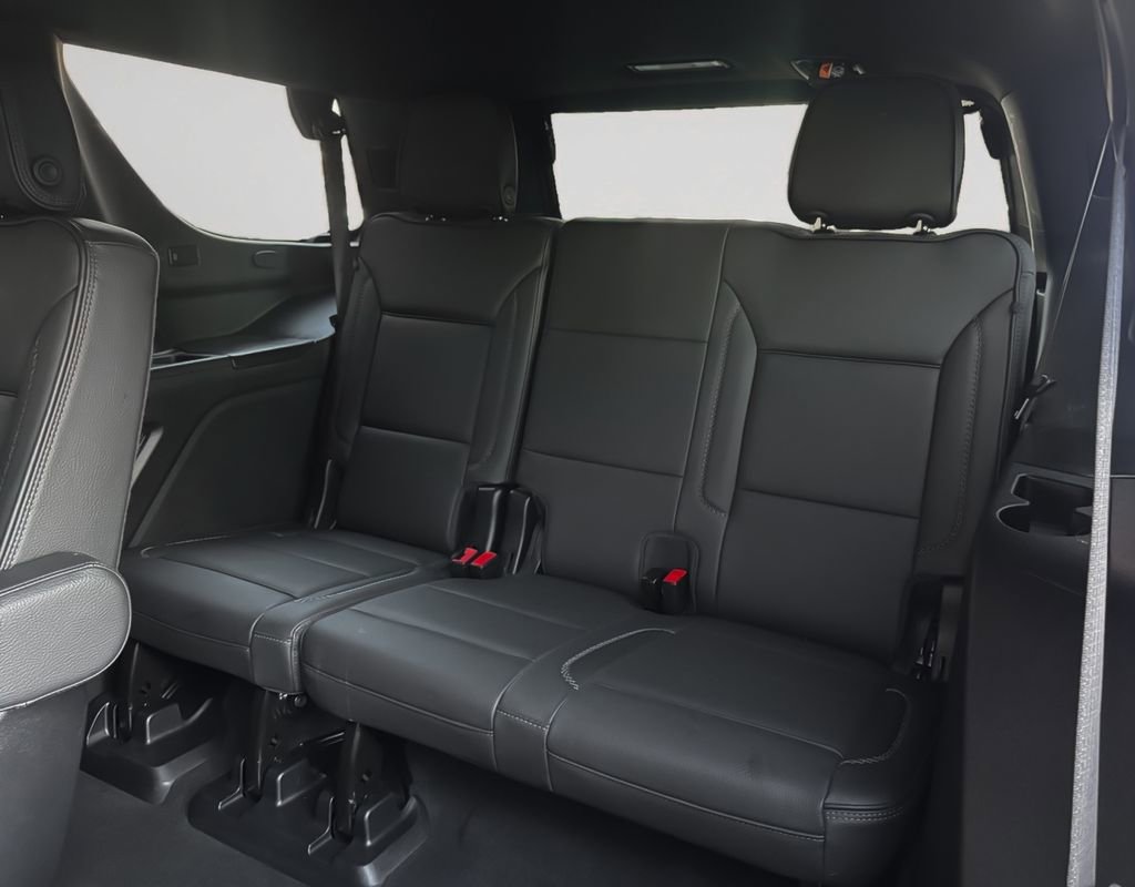 Used 2025 GMC Yukon Denali image 28