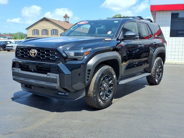 Used 2025 Toyota 4Runner TRD Off-Road Premium AWD/4WD image 3