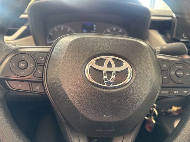 Certified 2025 Toyota Corolla LE image 21