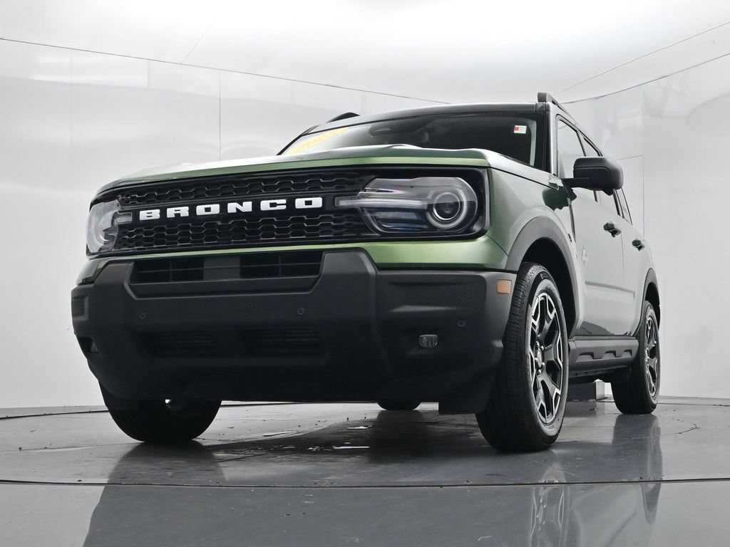 Used 2025 Ford Bronco Sport Outer Banks w/ Outer Banks Tech Package+ AWD/4WD image 42