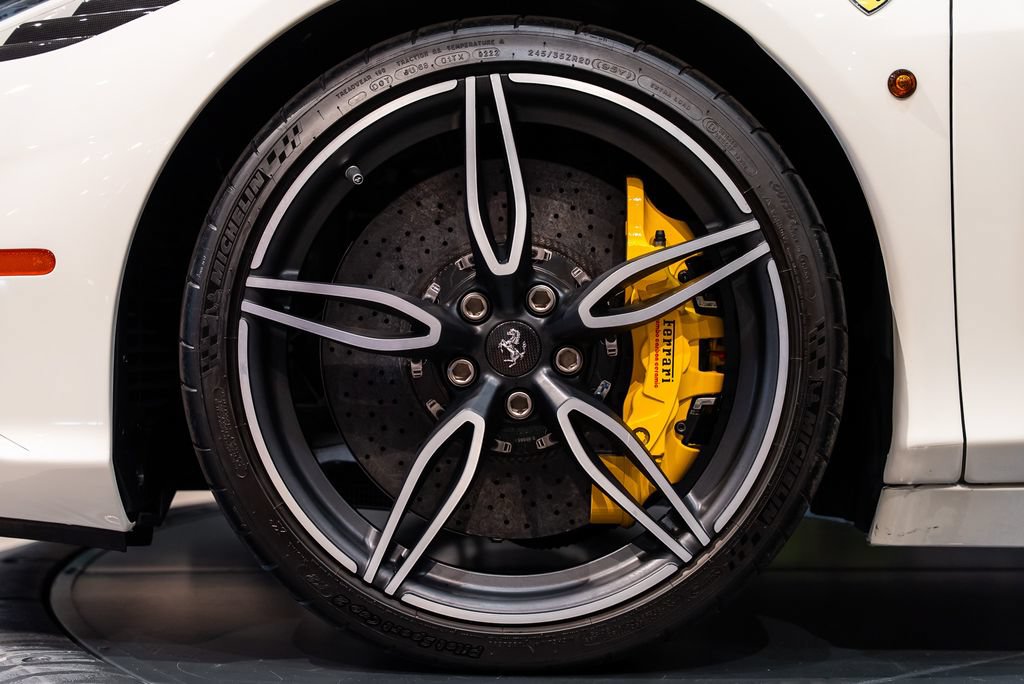 Certified 2015 Ferrari 458 Speciale A RWD image 13