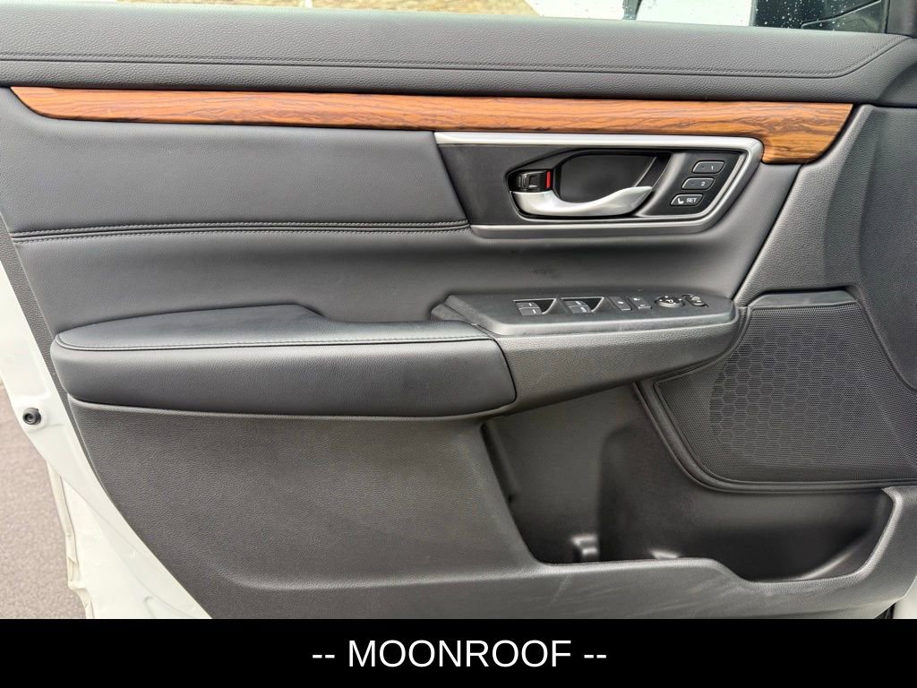 Used 2018 Honda CR-V Touring image 5