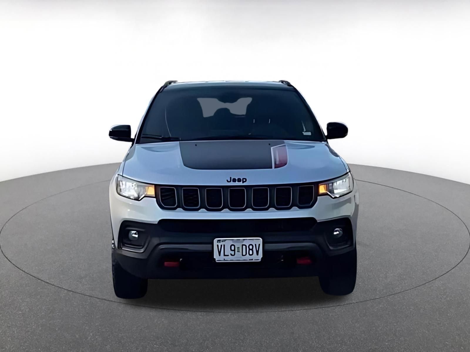 Used 2025 Jeep Compass Trailhawk w/ Trailer Tow Group image 11