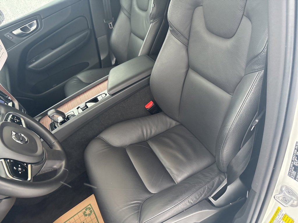 Certified 2024 Volvo XC60 B5 Plus image 20