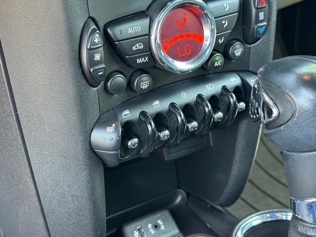 Used 2014 MINI Cooper Convertible FWD image 25