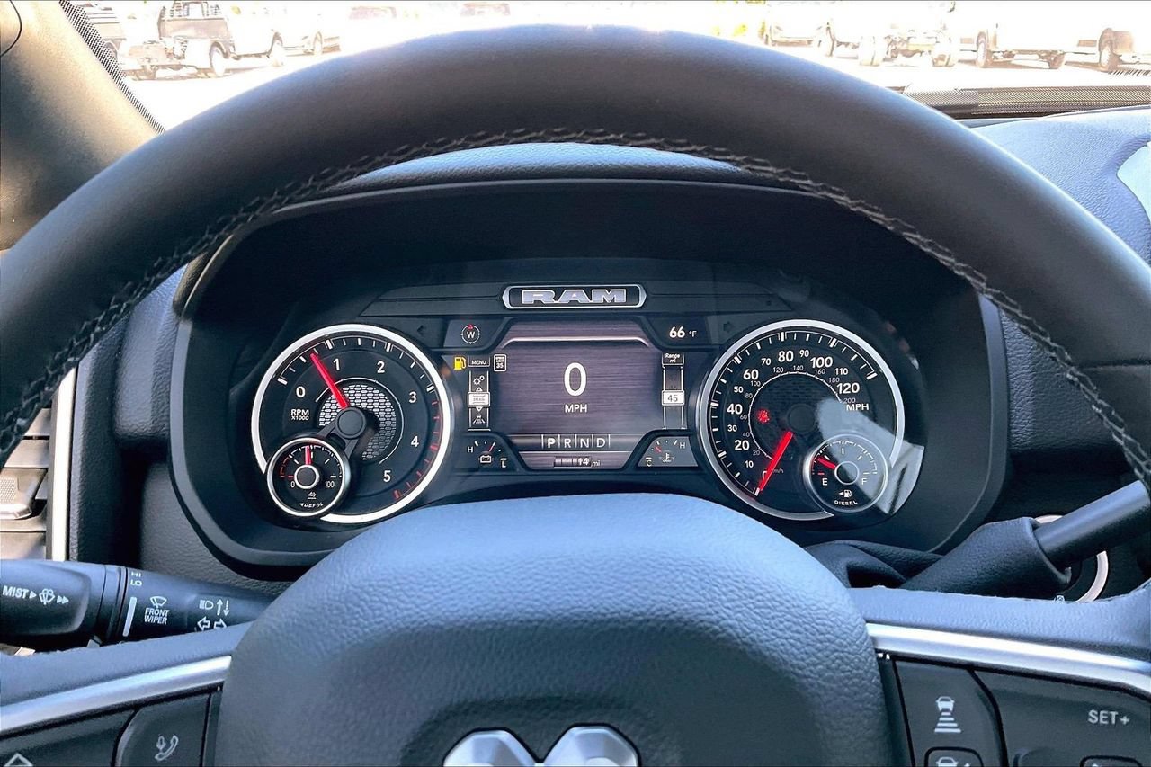 New 2026 RAM 2500 Big Horn AWD/4WD image 12