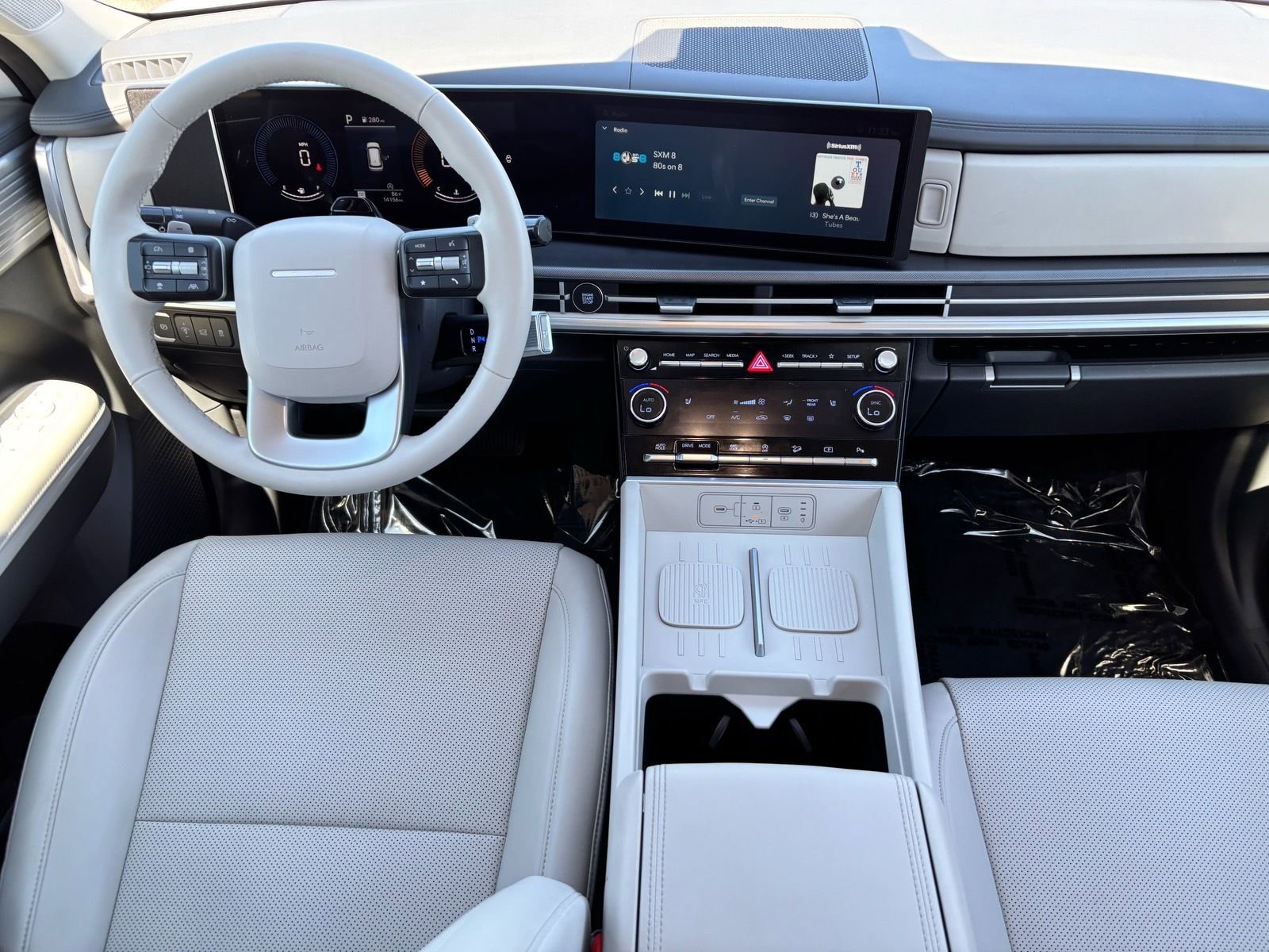 Used 2025 Hyundai Santa Fe SEL image 12