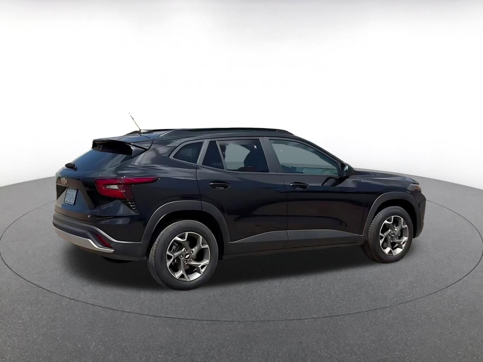 Used 2025 Chevrolet Trax LT image 15