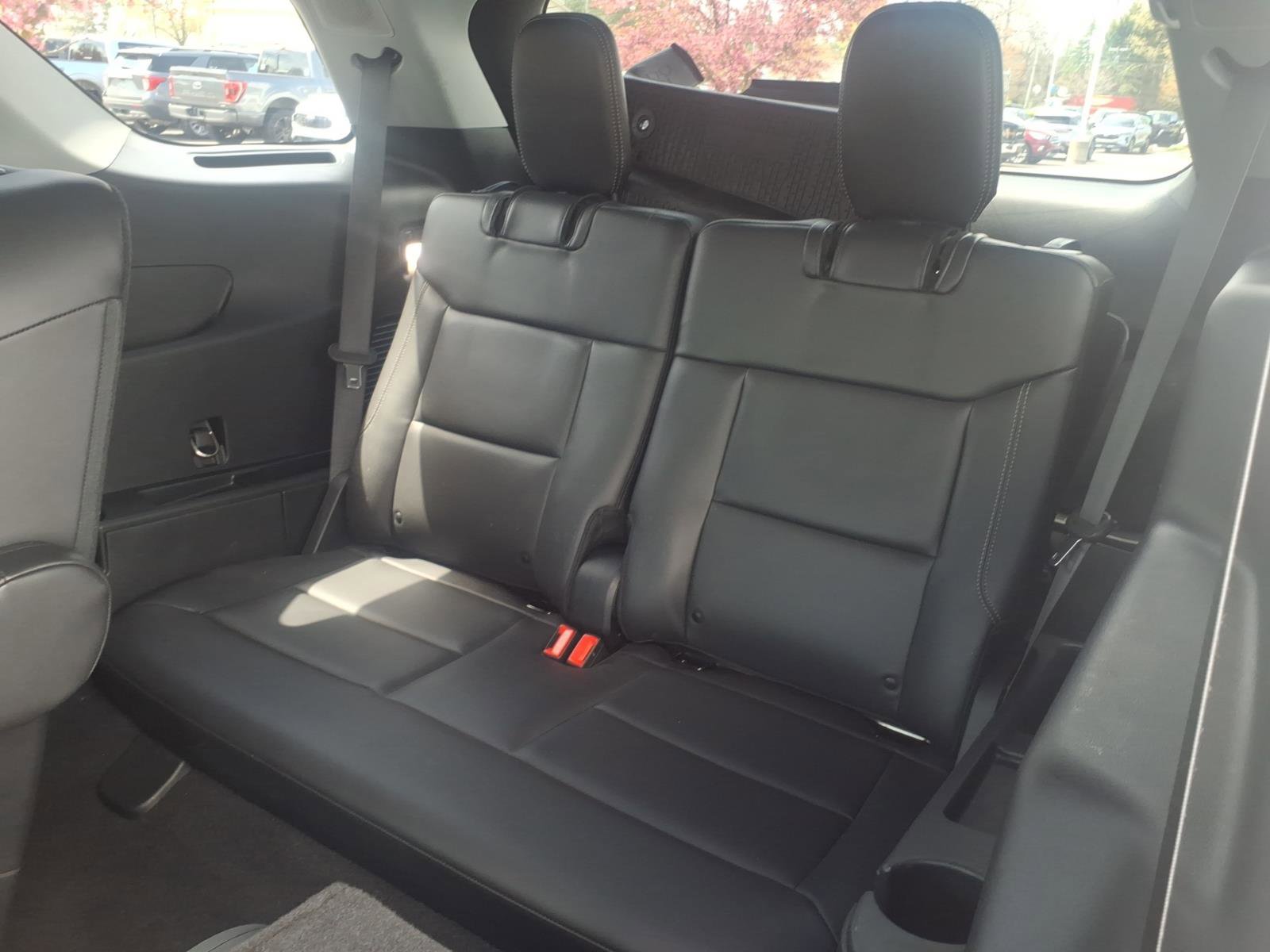 Certified 2023 Ford Explorer XLT w/ Equipment Group 202A AWD/4WD image 10