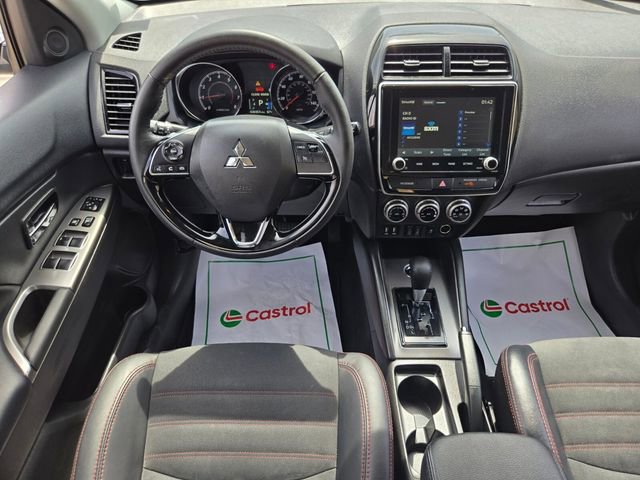 Used 2025 Mitsubishi Outlander Sport AWD image 11