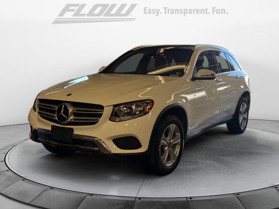Used 2018 Mercedes-Benz GLC 300 4MATIC image 4