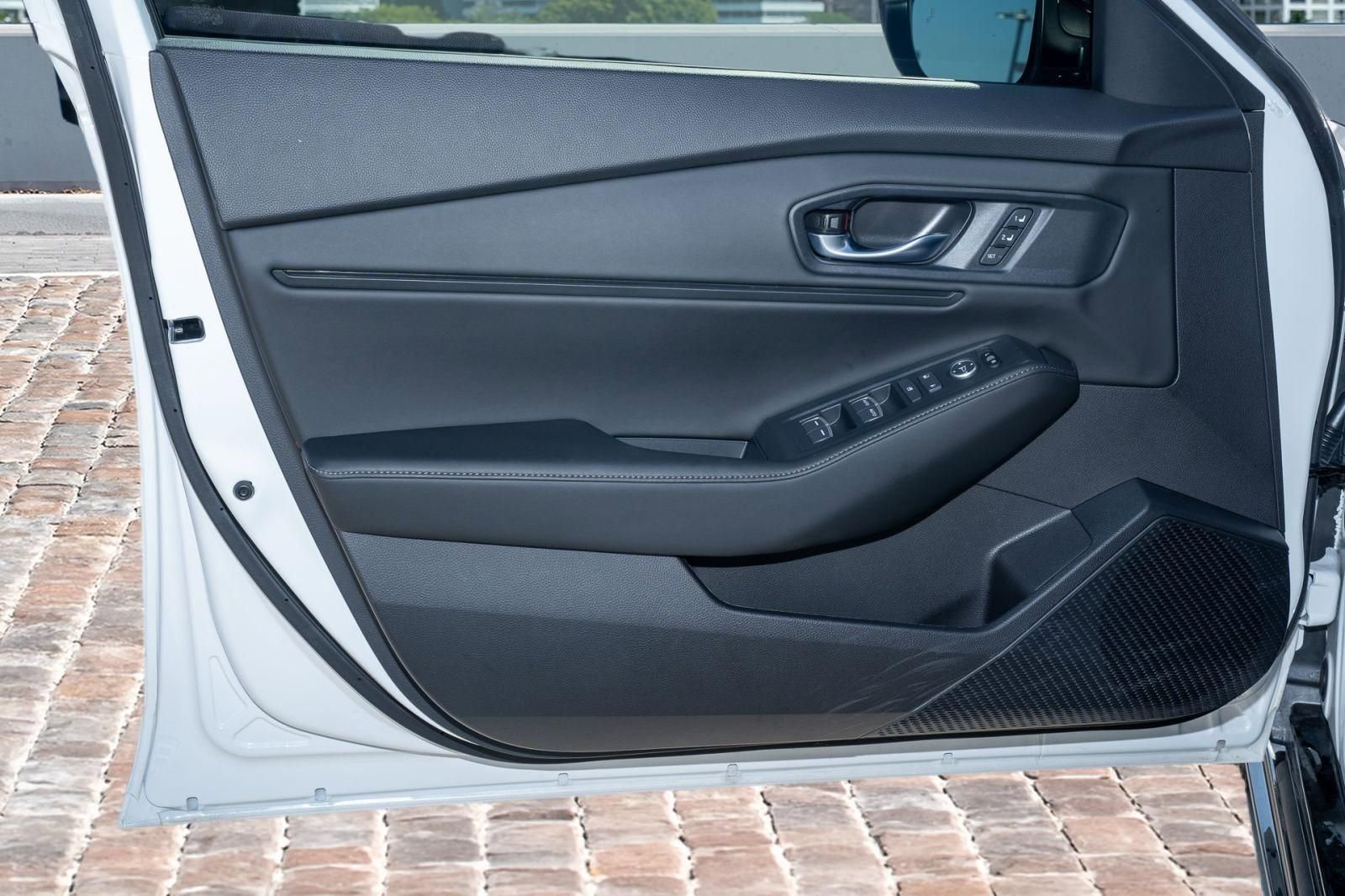 Certified 2025 Honda Accord Sport image 11
