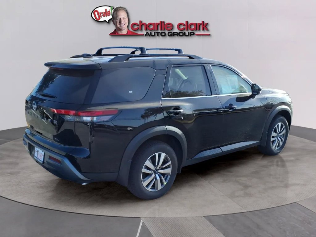 New 2026 Nissan Pathfinder SL FWD image 5