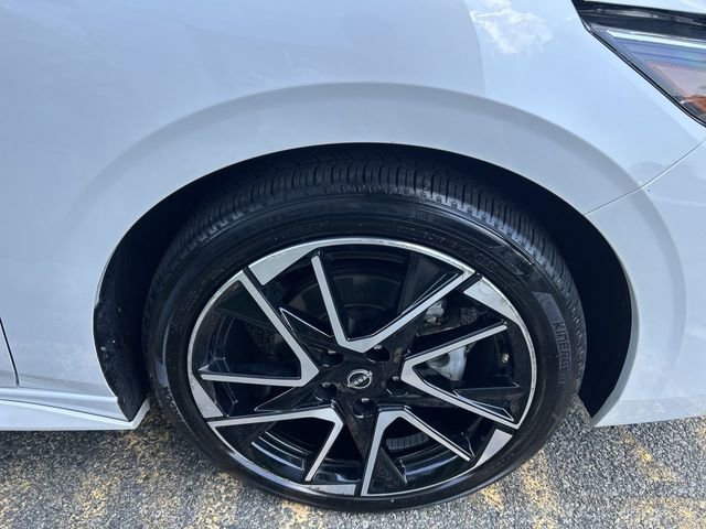 Certified 2025 Nissan Sentra SR w/ SR Premium Package FWD image 13