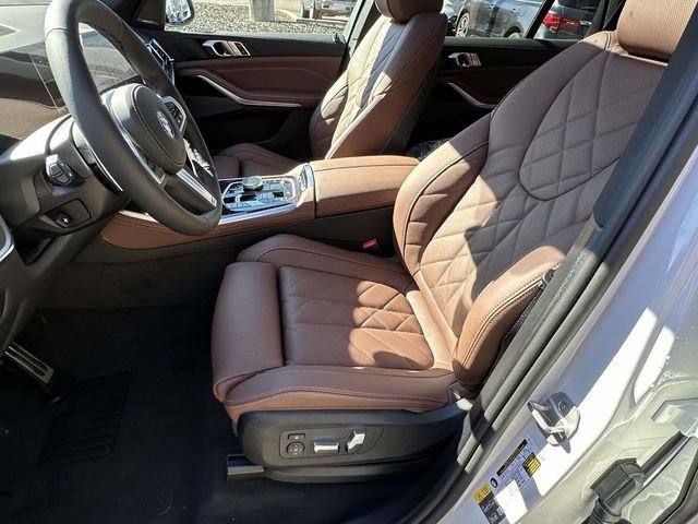 New 2026 BMW X5 xDrive50e w/ M Sport Package AWD/4WD image 14