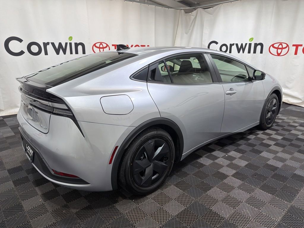 Used 2026 Toyota Prius Plug-In Hybrid image 6