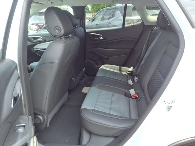 New 2026 Chevrolet Trax LT w/ Driver Confidence Package FWD image 9