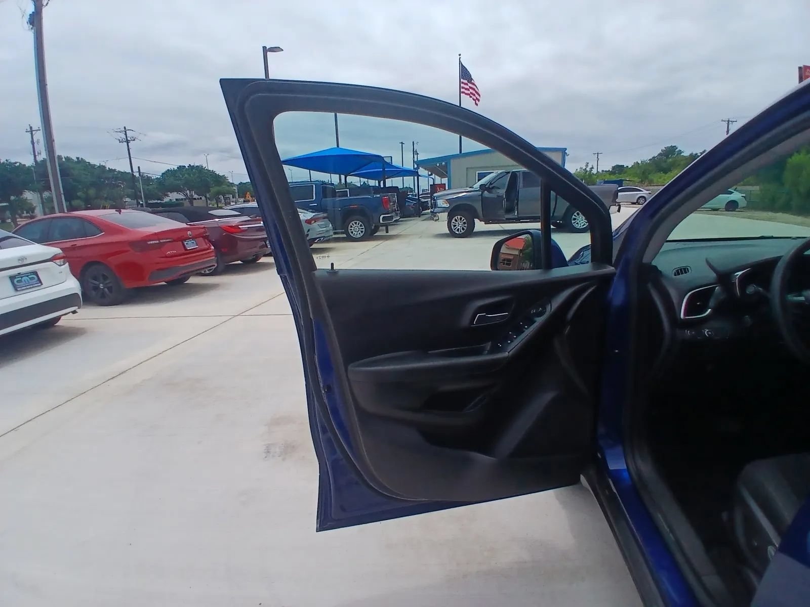 Used 2017 Chevrolet Trax LS FWD image 10