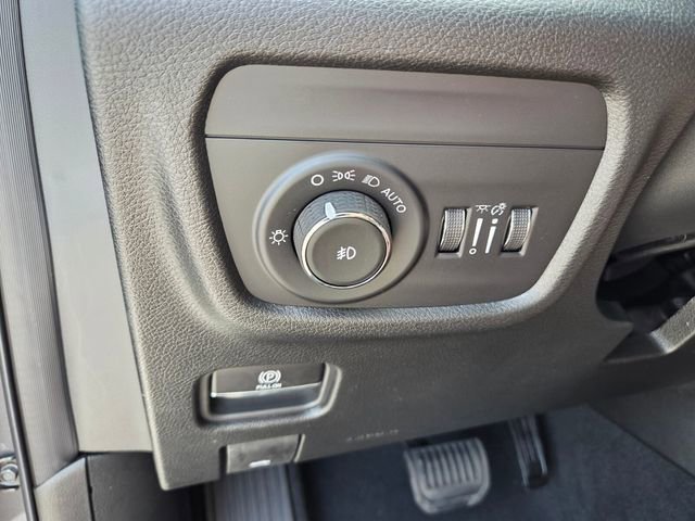 New 2026 Jeep Grand Cherokee L Limited AWD/4WD image 23