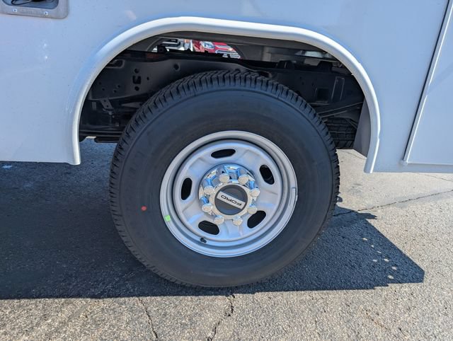 New 2026 Ford F250 4x4 Crew Cab Super Duty image 25
