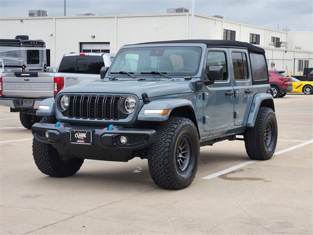 Used 2024 Jeep Wrangler Unlimited w/ Convenience Group AWD/4WD image 11