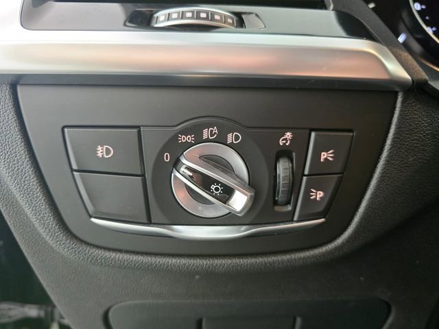Used 2019 BMW X3 xDrive30i w/ Driving Assistance Package AWD/4WD image 28