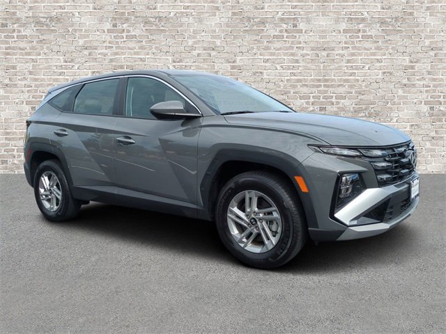 Used 2025 Hyundai Tucson SE