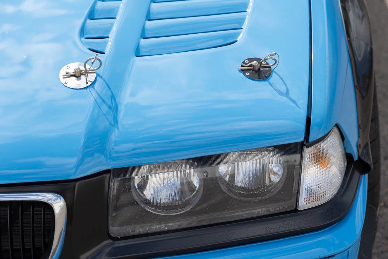 Used 1994 BMW 325i Sedan image 40