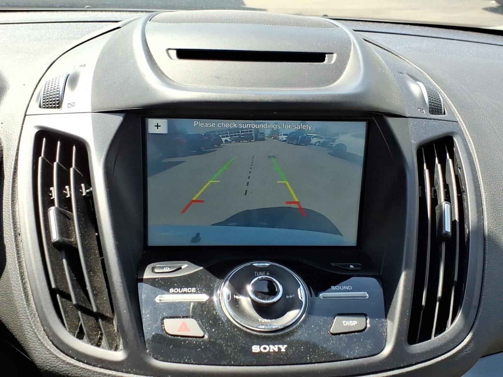 Used 2018 Ford C-MAX Titanium w/ Equipment Group 301A FWD image 16