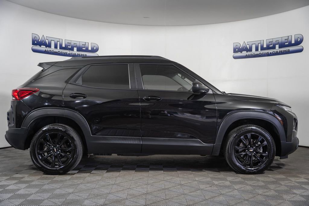 Used 2023 Chevrolet TrailBlazer LT w/ Convenience Package image 12