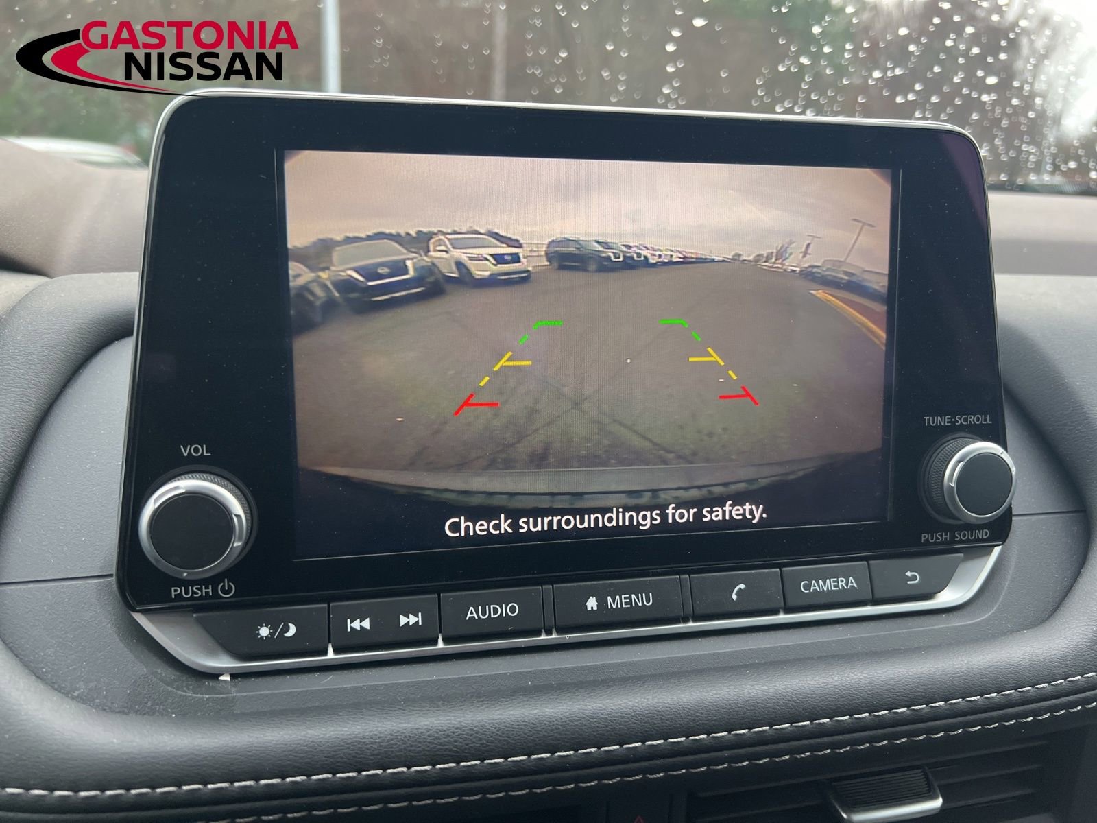 Used 2023 Nissan Rogue SV image 49