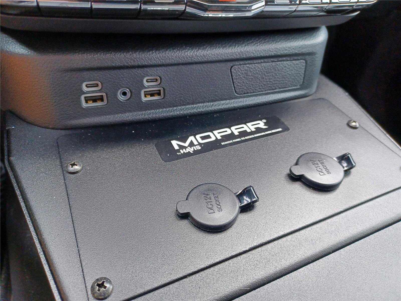 New 2026 Dodge Durango AWD w/ Skid Plate Group image 23