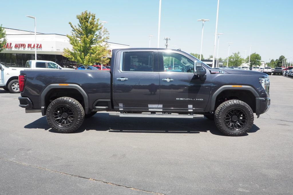 Used 2024 GMC Sierra 2500 Denali w/ Denali Reserve Package AWD/4WD image 7