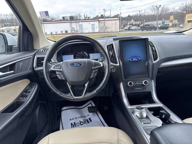 Used 2022 Ford Edge SEL image 13