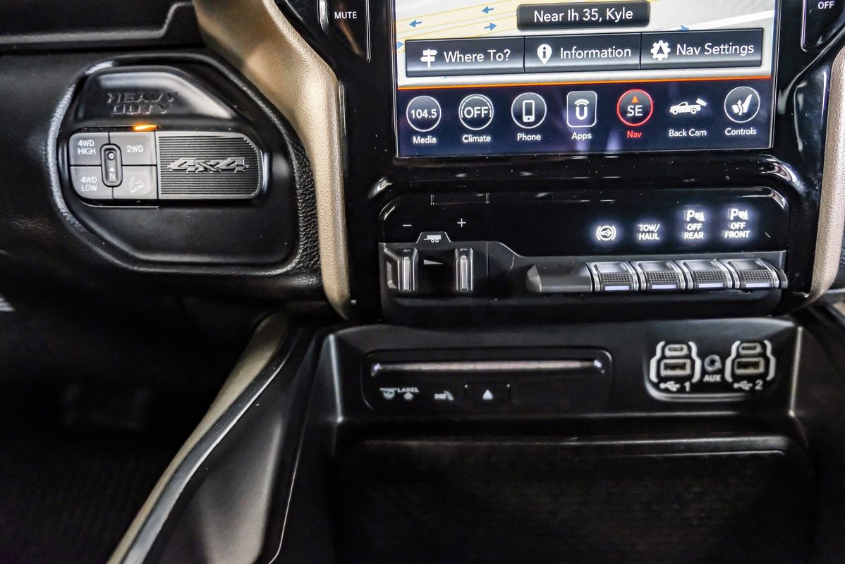 Used 2019 RAM 2500 Laramie w/ Black Appearance Package AWD/4WD image 26