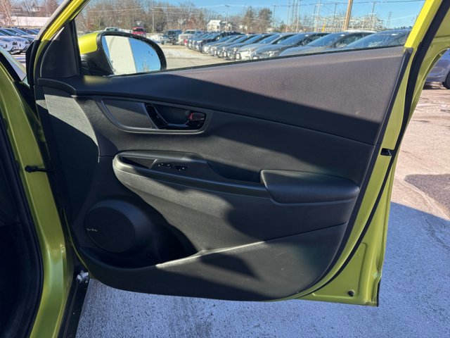 Used 2020 Hyundai Kona Limited image 32