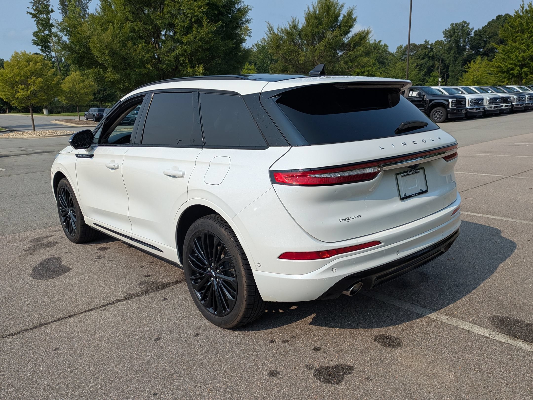 Used 2023 Lincoln Corsair Reserve w/ Equipment Group 202A AWD/4WD image 6