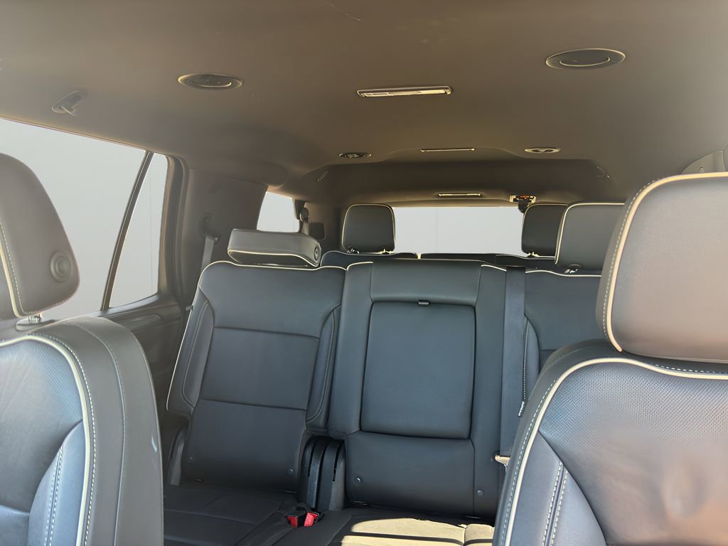 Used 2024 GMC Yukon SLT image 13