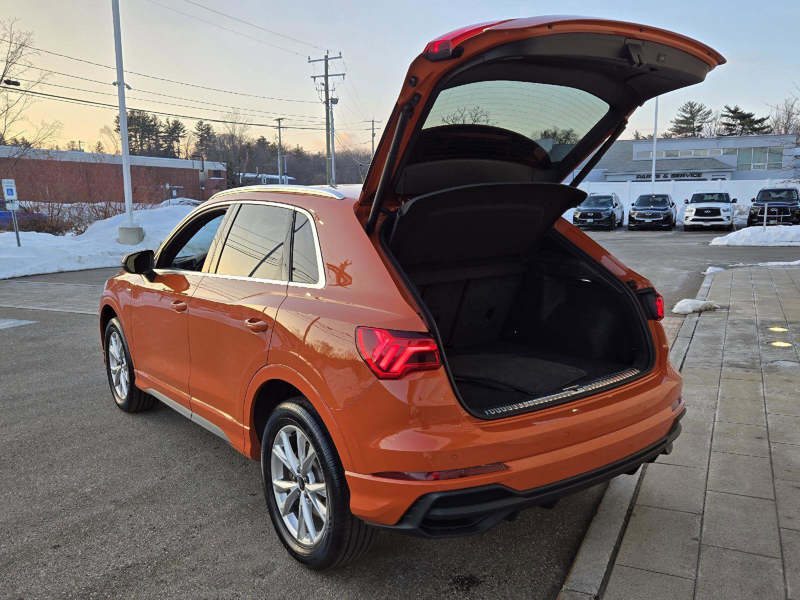 Used 2025 Audi Q3 2.0T Premium image 20
