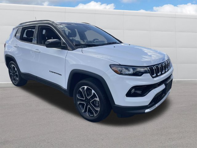 Used 2023 Jeep Compass Limited AWD/4WD image 12
