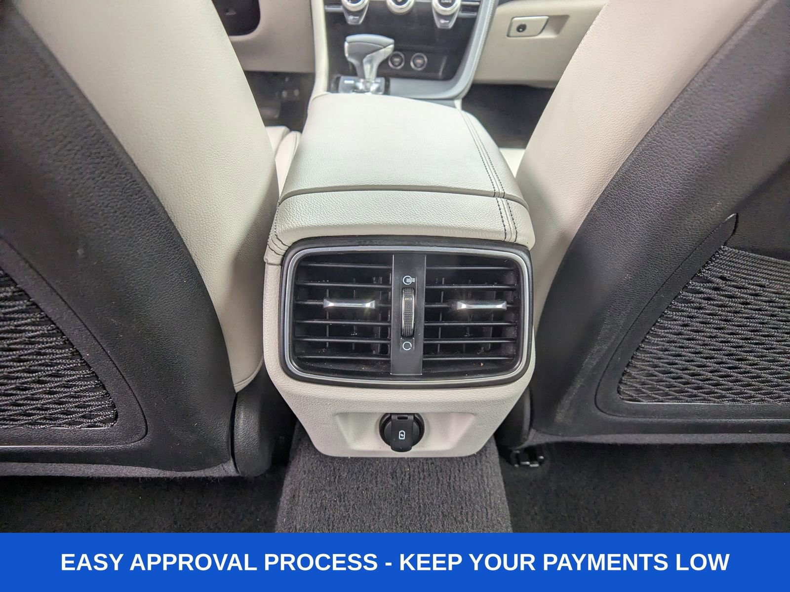 Used 2023 Genesis G70 2.0T image 21