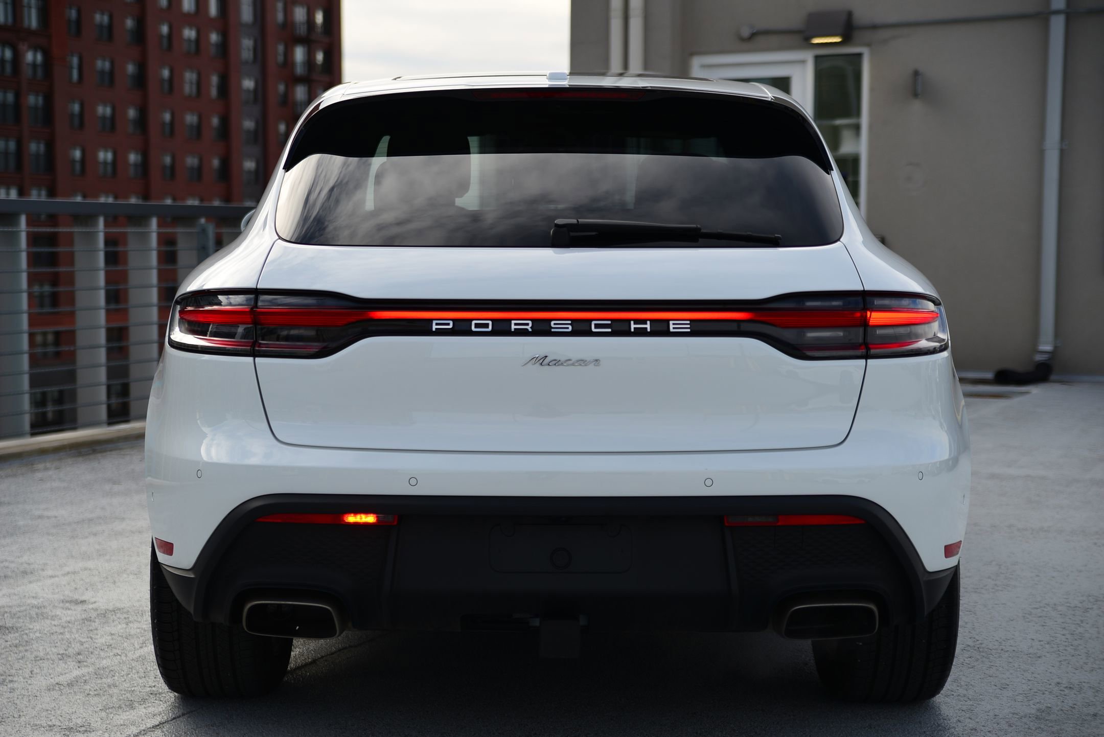 Certified 2025 Porsche Macan image 10