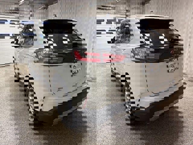 Used 2022 Ford Edge SEL AWD/4WD image 6