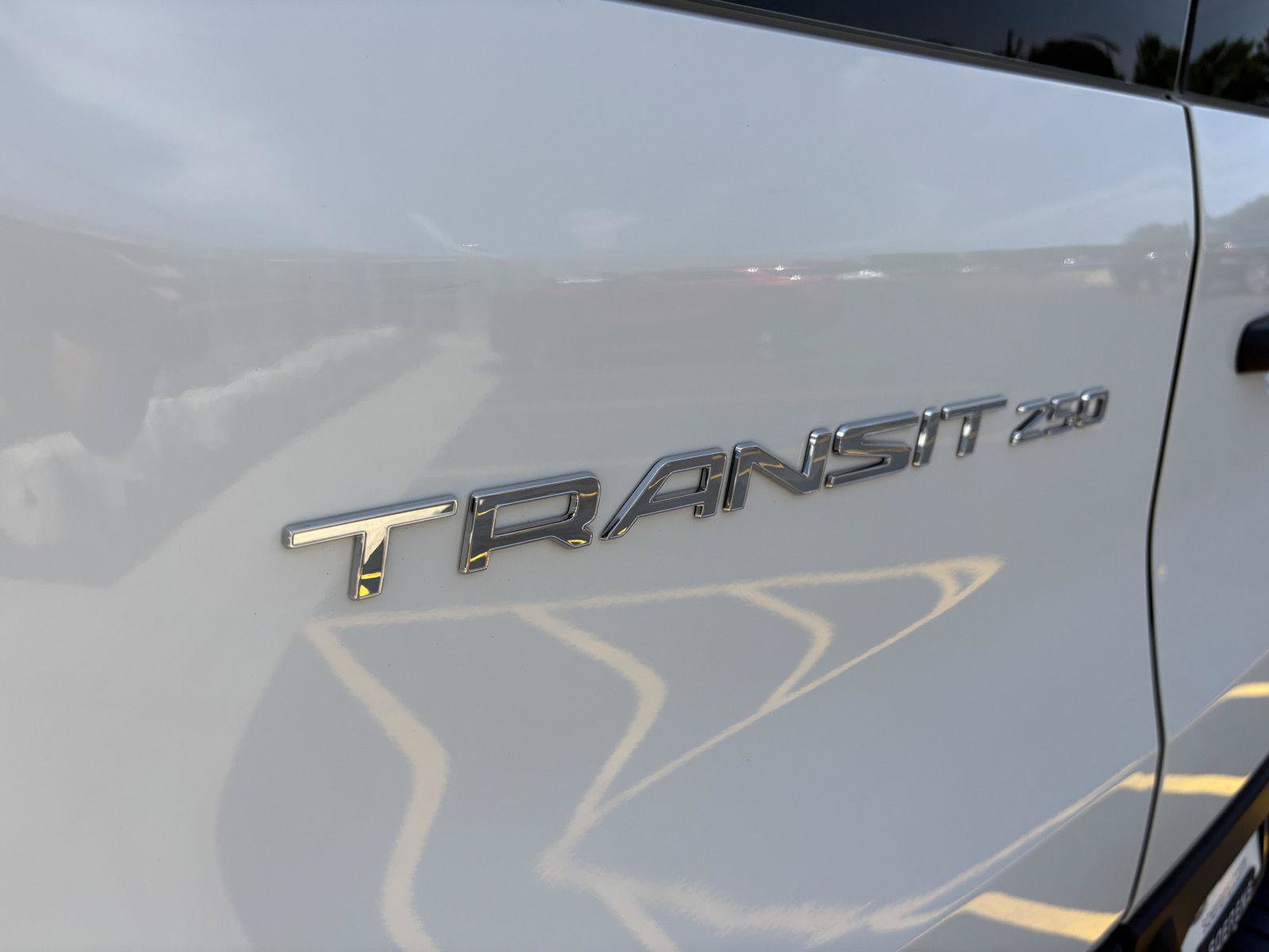 Used 2025 Ford Transit 250 Low Roof w/ Exterior Upgrade Package RWD image 7