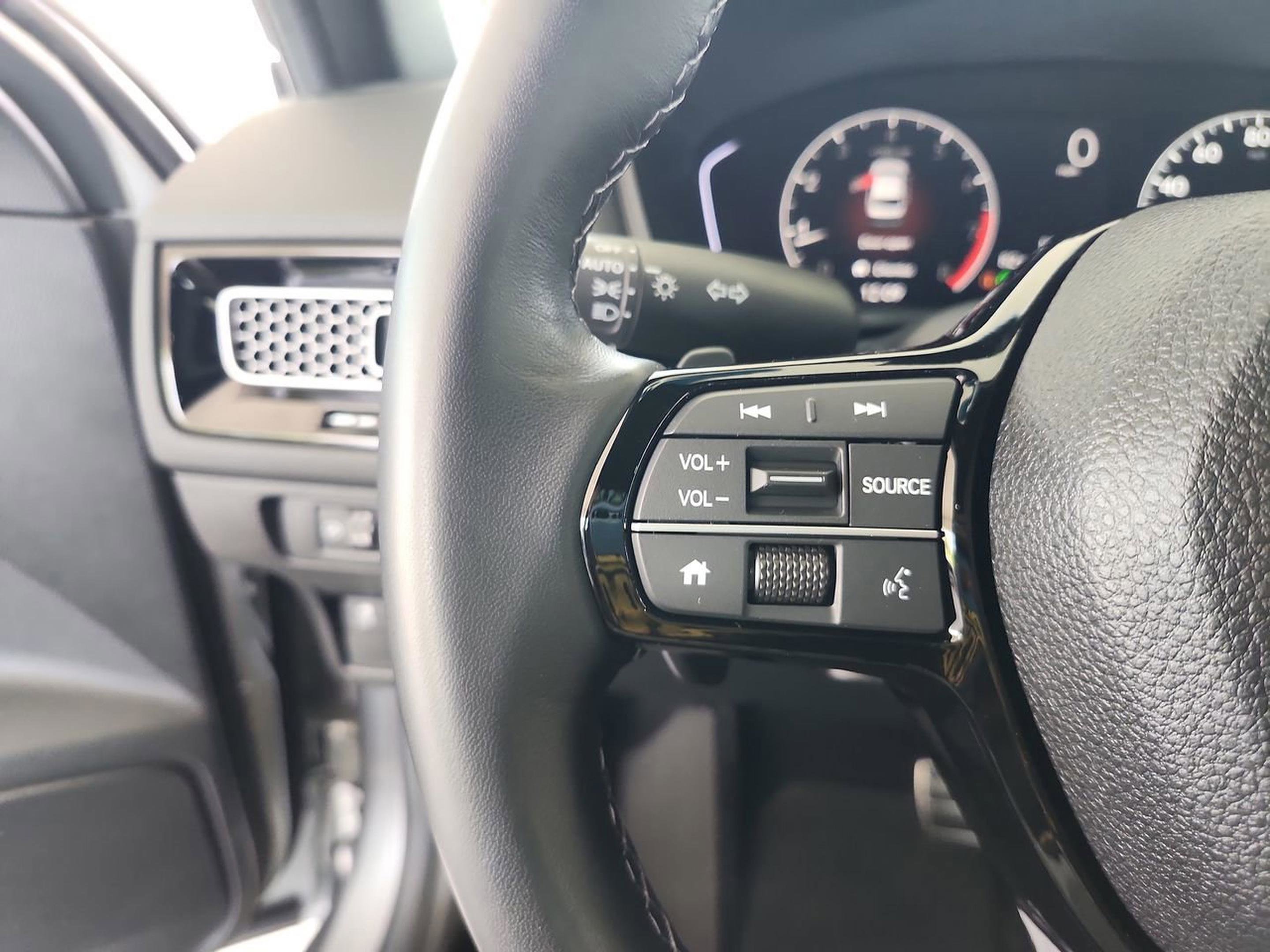 Certified 2025 Honda Civic Sport image 13