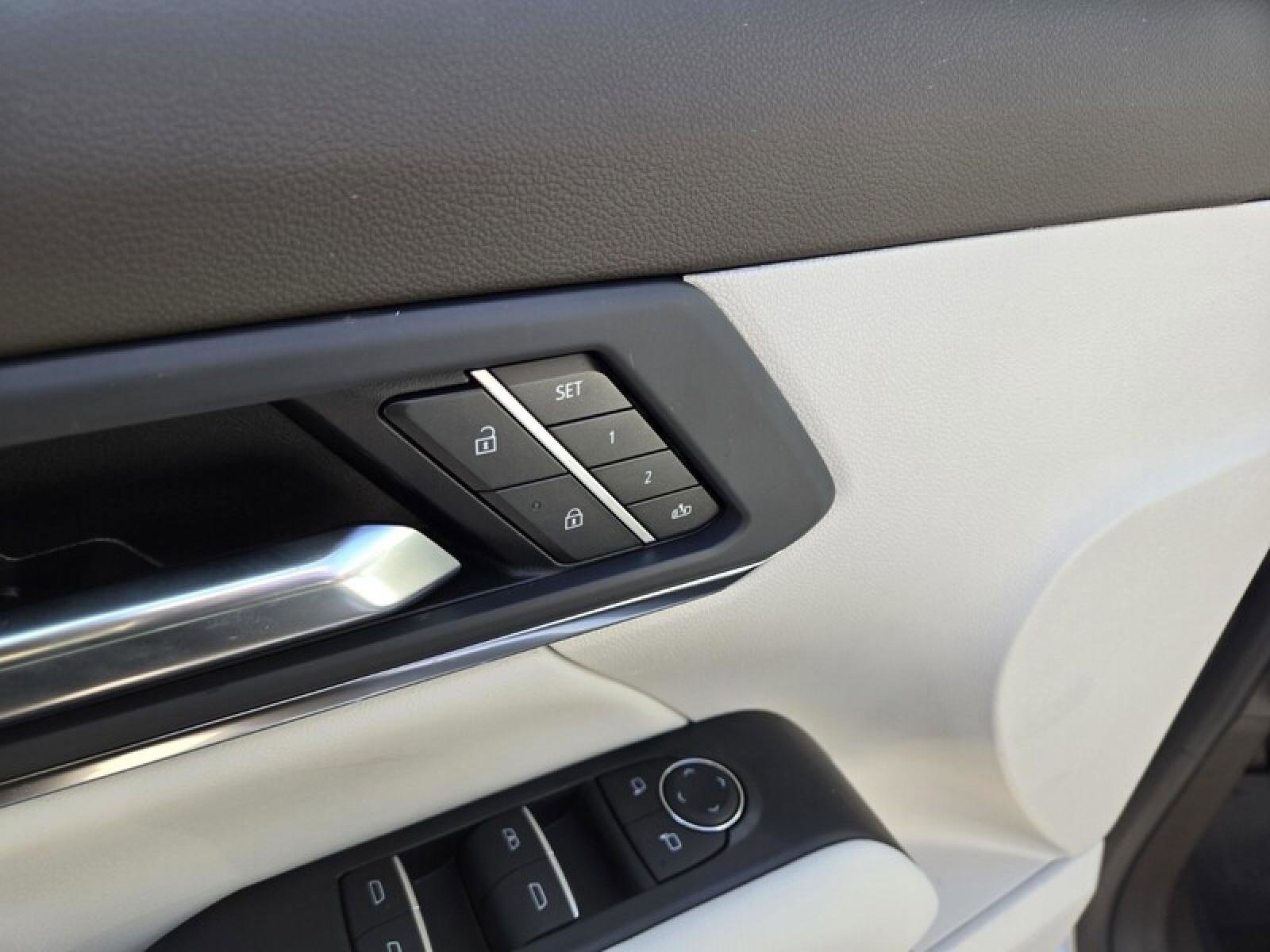 New 2026 GMC Terrain Denali w/ LPO, Floor Liner Package image 27