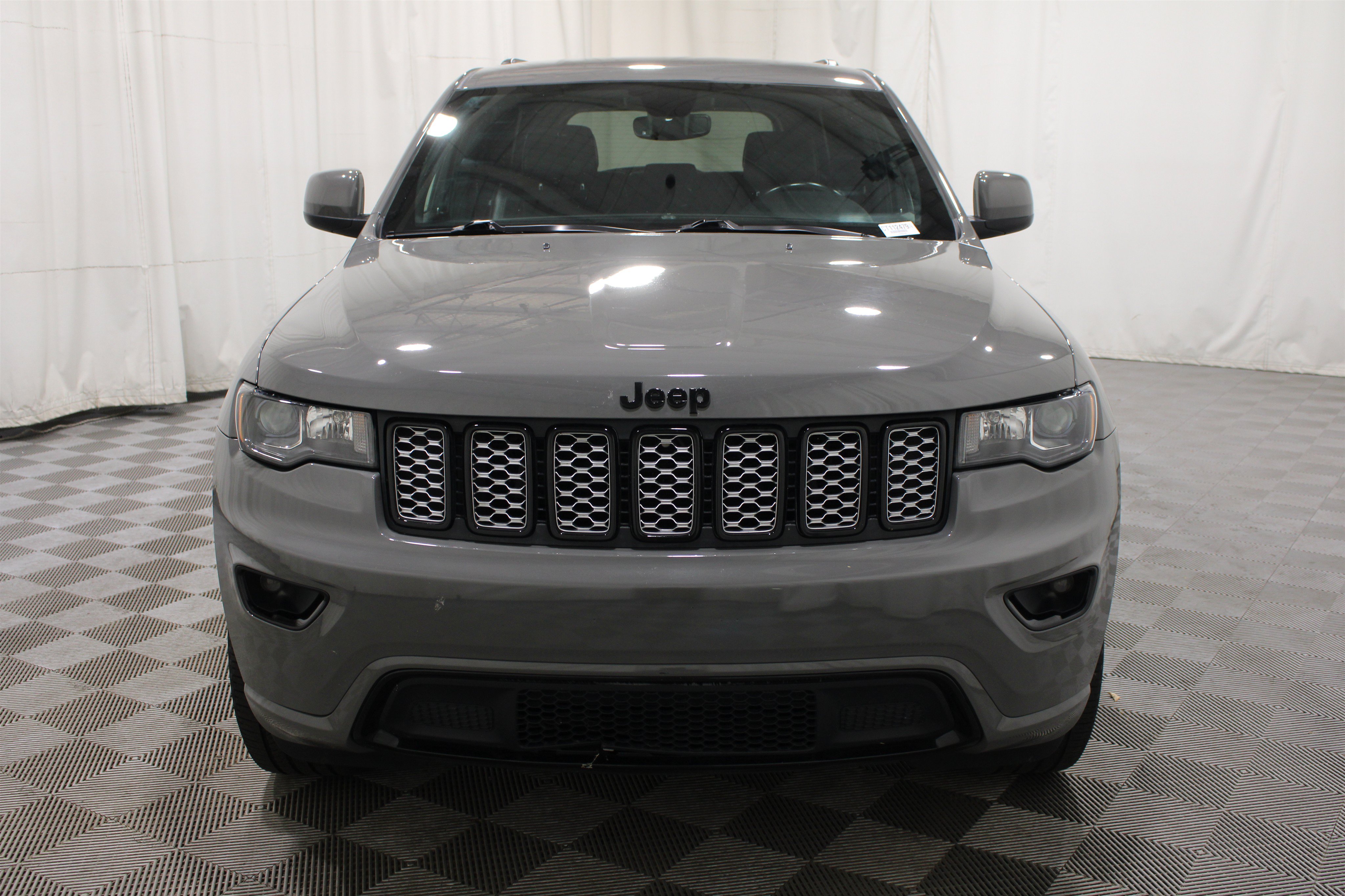 Used 2022 Jeep Grand Cherokee Laredo X AWD/4WD image 36
