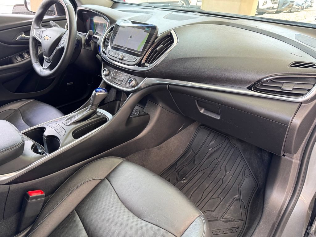 Used 2018 Chevrolet Volt Premier w/ Driver Confidence Package FWD image 17