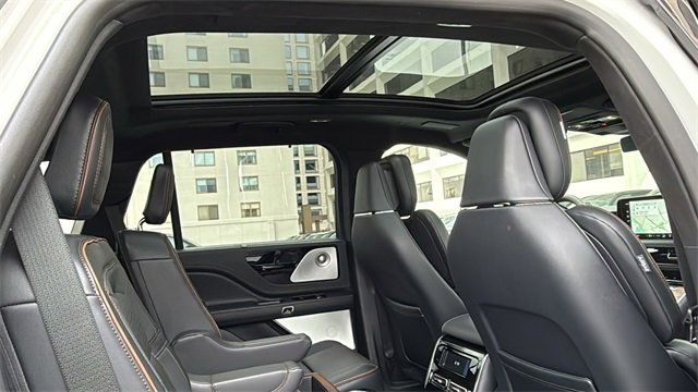 New 2025 Lincoln Aviator Black Label w/ Black Label Special Edition image 5